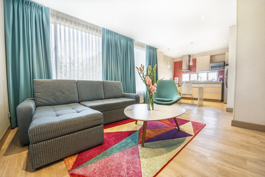 Hotel Plaza Suites Bogotá Kültér fotó