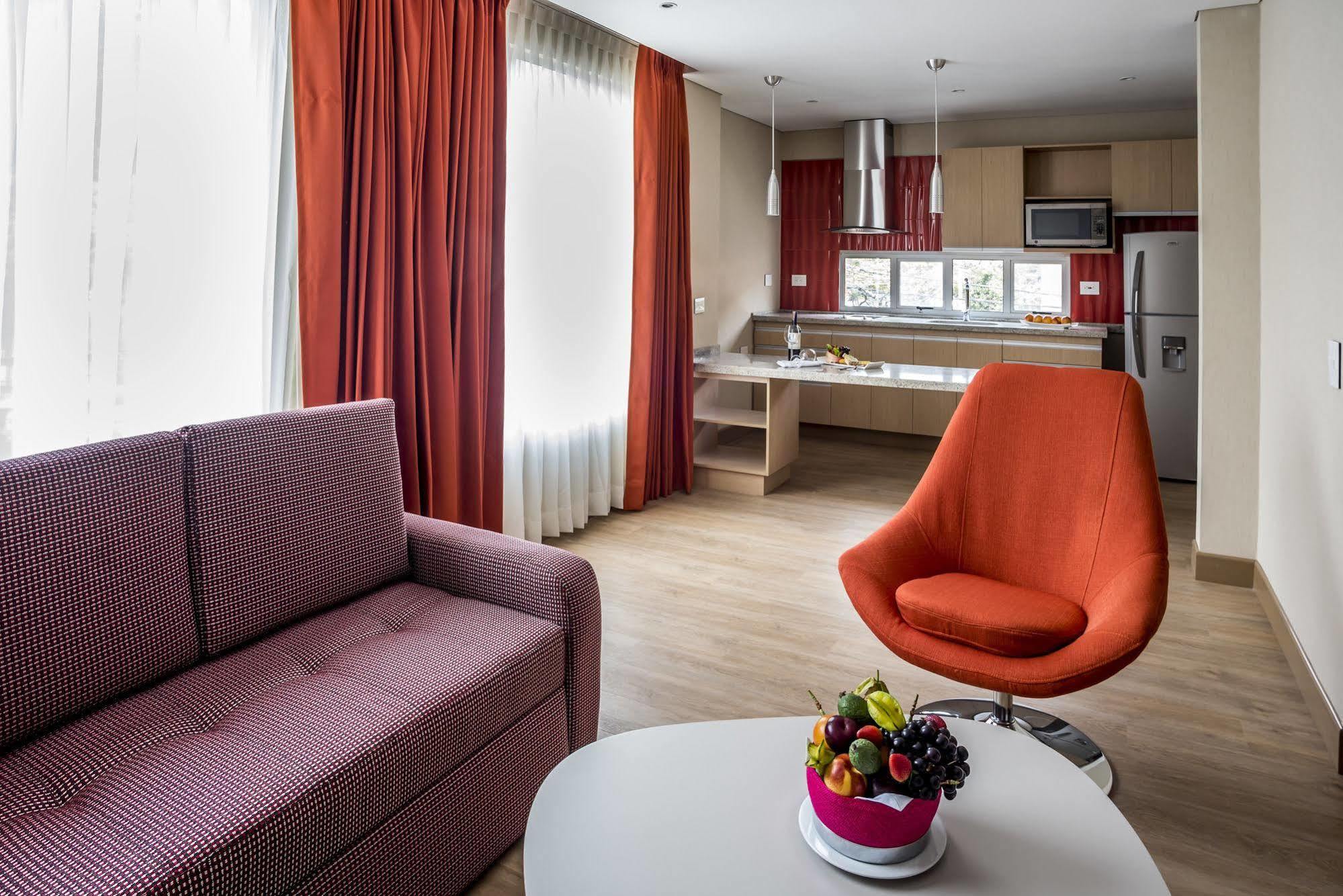 Hotel Plaza Suites Bogotá Kültér fotó