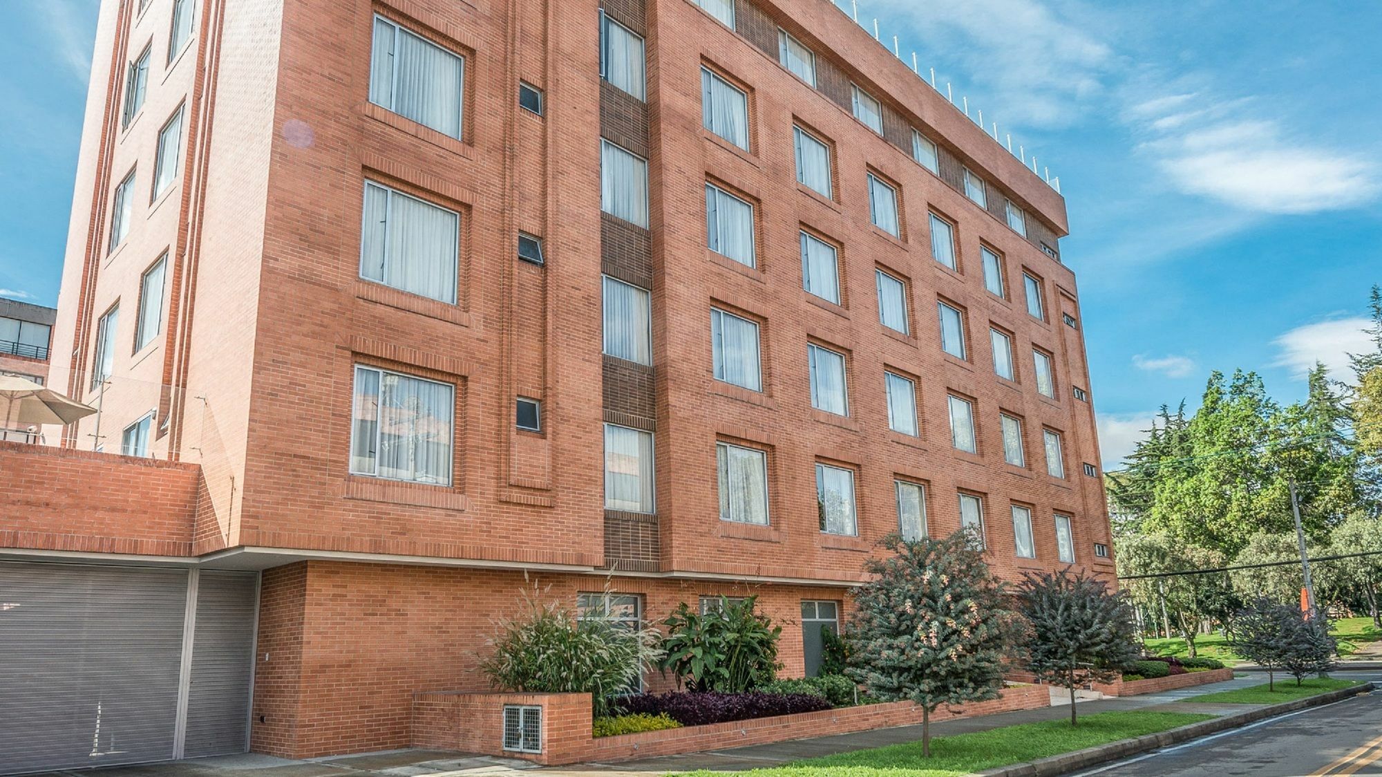 Hotel Plaza Suites Bogotá Kültér fotó